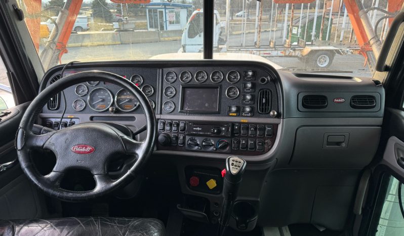 2017 PETERBILT 389 full