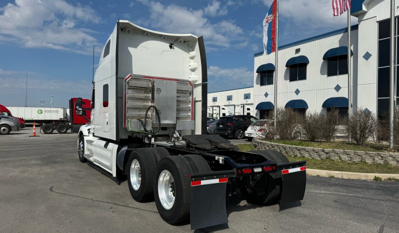 2023 PETERBILT 579