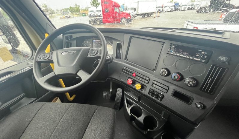 2024 FREIGHTLINER CASCADIA full