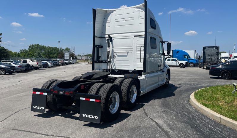 2023 VOLVO VNL860