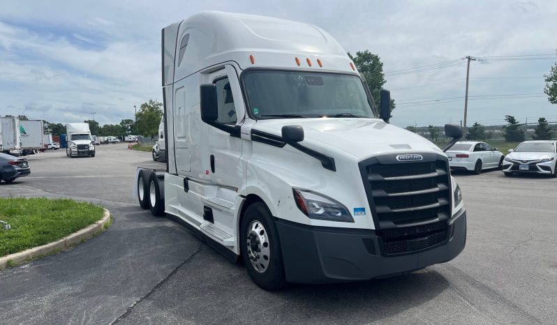 2022 FREIGHTLINER CASCADIA full