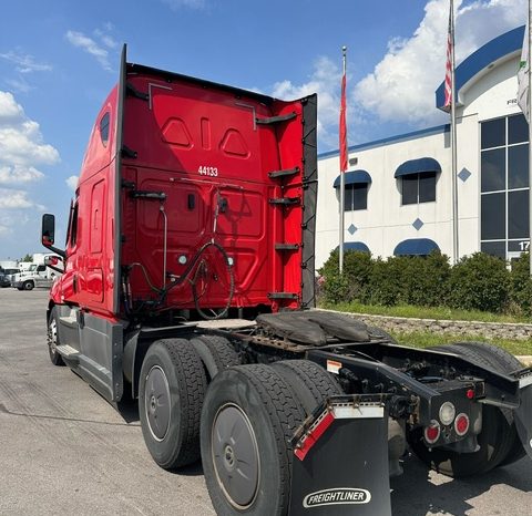 2020 FREIGHTLINER CASCADIA