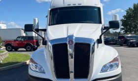 KENWORTH T680 2025