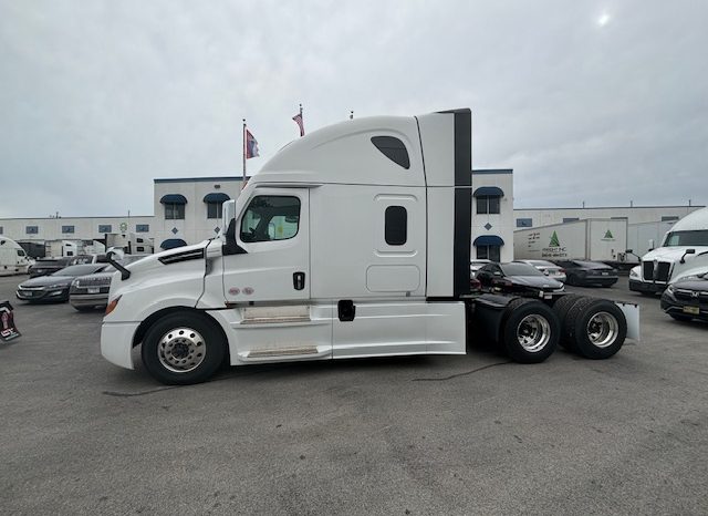 2025 FREIGHTLINER CASCADIA