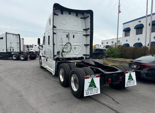 2025 FREIGHTLINER CASCADIA