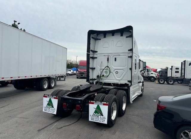 2025 FREIGHTLINER CASCADIA