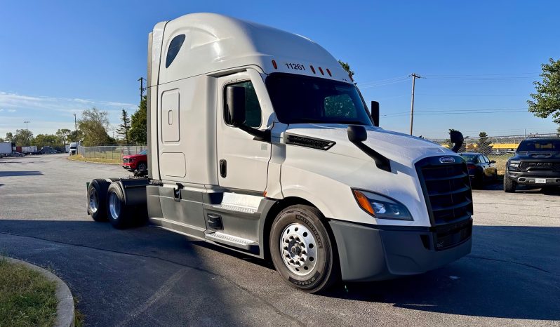 FREIGHTLINER CASCADIA 2021