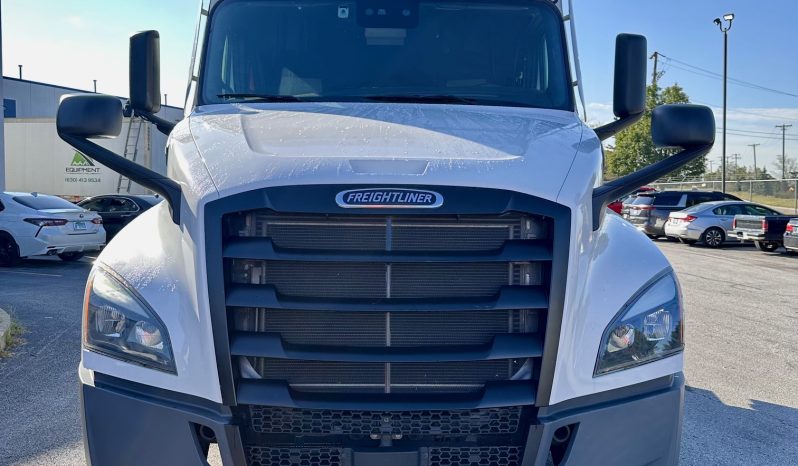 FREIGHTLINER CASCADIA 2021