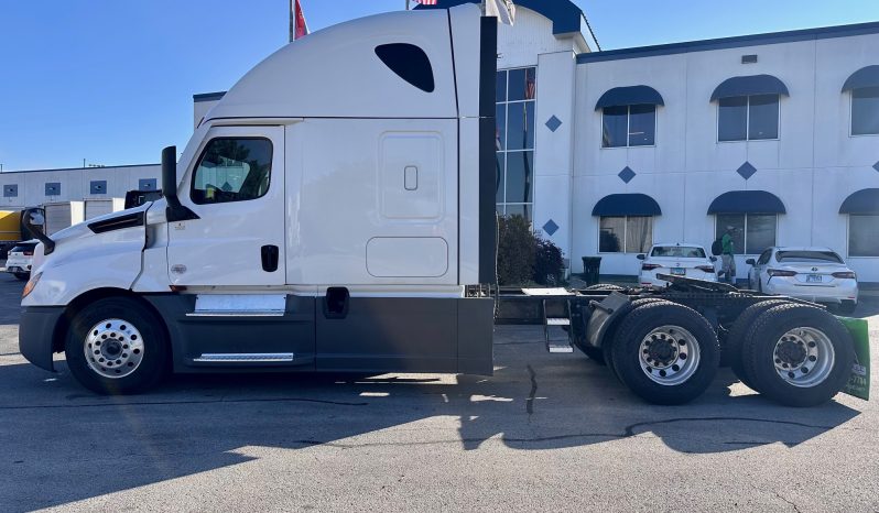 FREIGHTLINER CASCADIA 2021