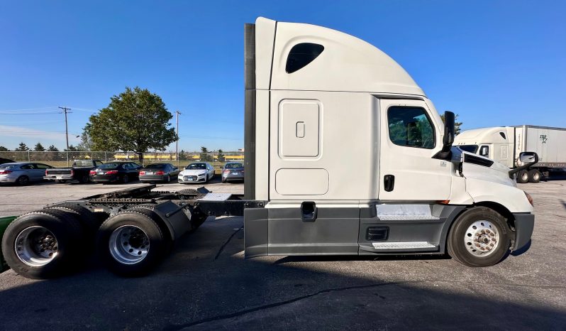 FREIGHTLINER CASCADIA 2021