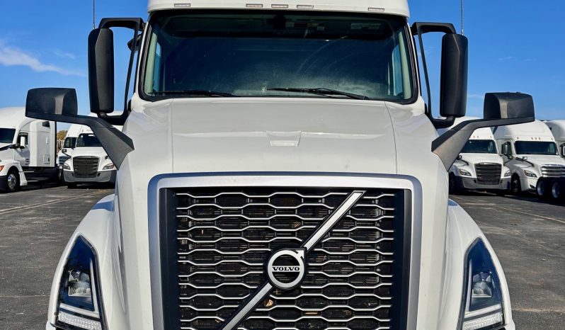 2024 VOLVO VNL860