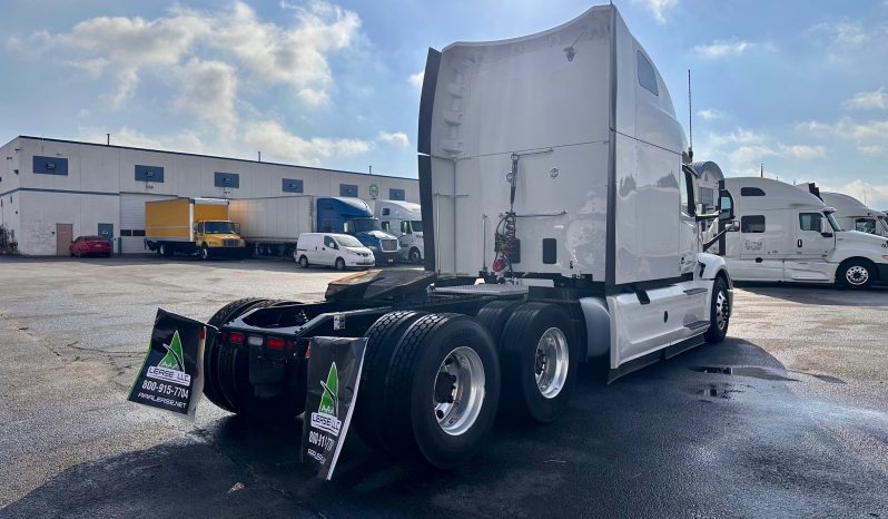 2023 PETERBILT 579 full