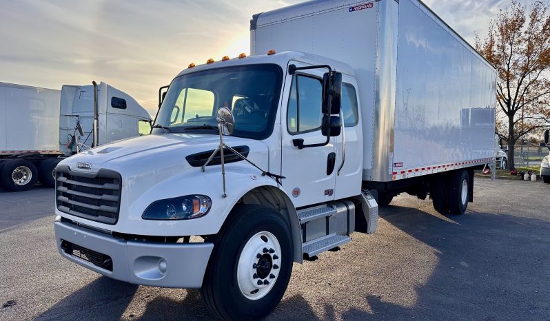 2025 FREIGHTLINER M2106