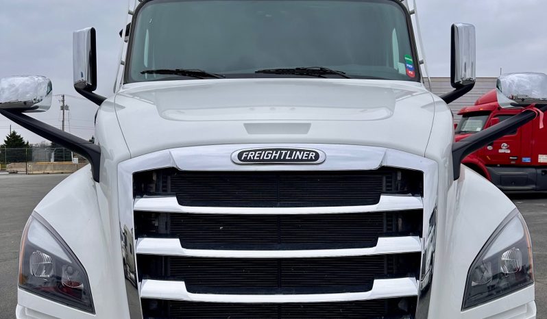 2025 FREIGHTLINER CASCADIA