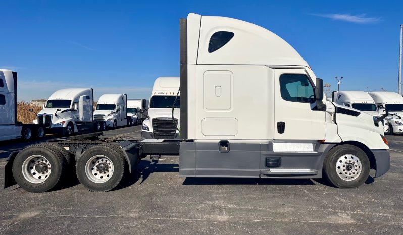 2021 FREIGHTLINER CASCADIA