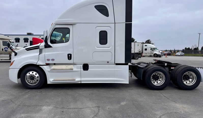 2025 FREIGHTLINER CASCADIA