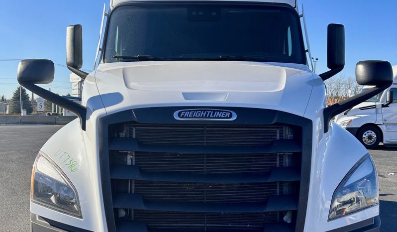 2024 FREIGHTLINER CASCADIA