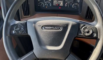 2021 Freightliner Cascadia full