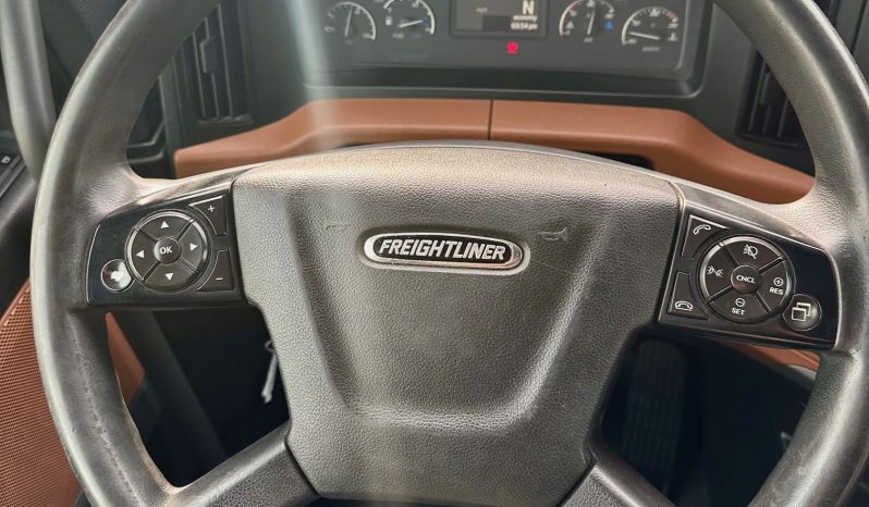 2020 Freightliner Cascadia full