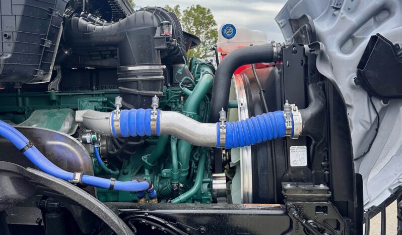 2026 Volvo VNL64T860 full