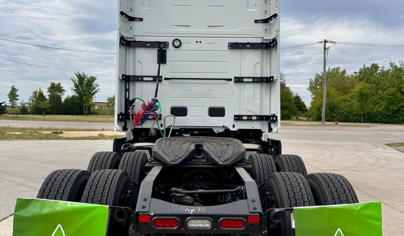 2026 Volvo VNL64T860