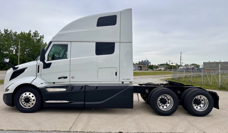 2026 Volvo VNL64T860