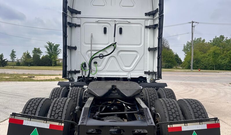 2026 Freightliner Cascadia full