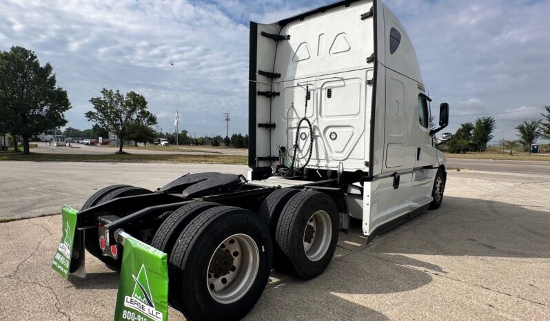 2022 FREIGHTLINER CASCADIA full