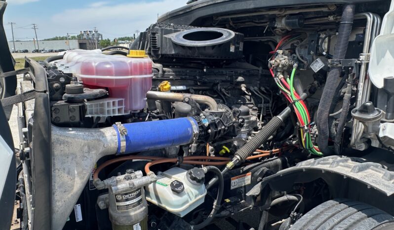 2022 FREIGHTLINER CASCADIA full