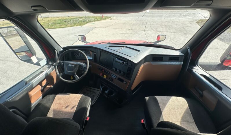 2020 FREIGHTLINER CASCADIA 126 full