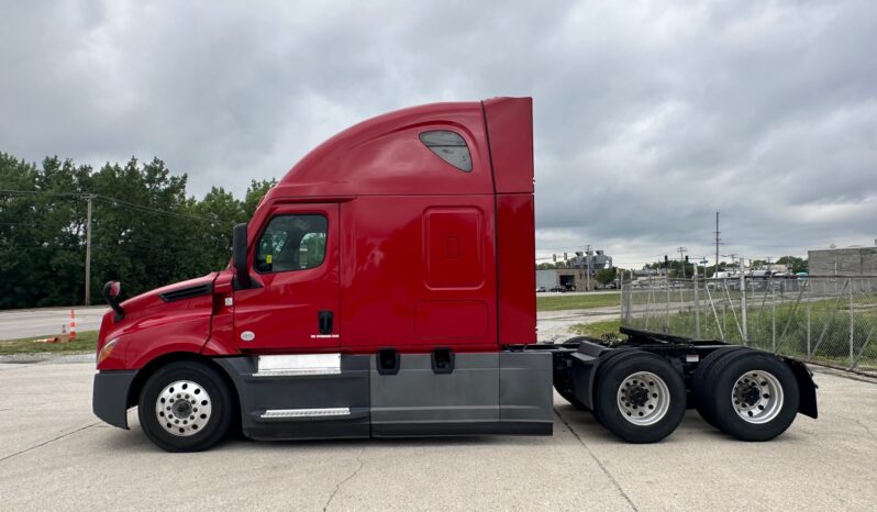 2020 FREIGHTLINER CASCADIA 126