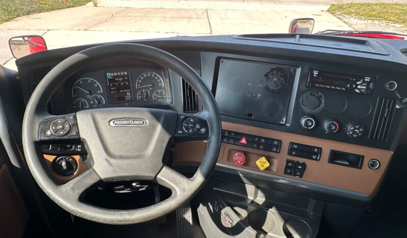 2020 FREIGHTLINER CASCADIA 126 full