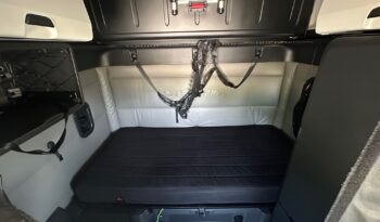 2022 FREIGHTLINER CASCADIA full