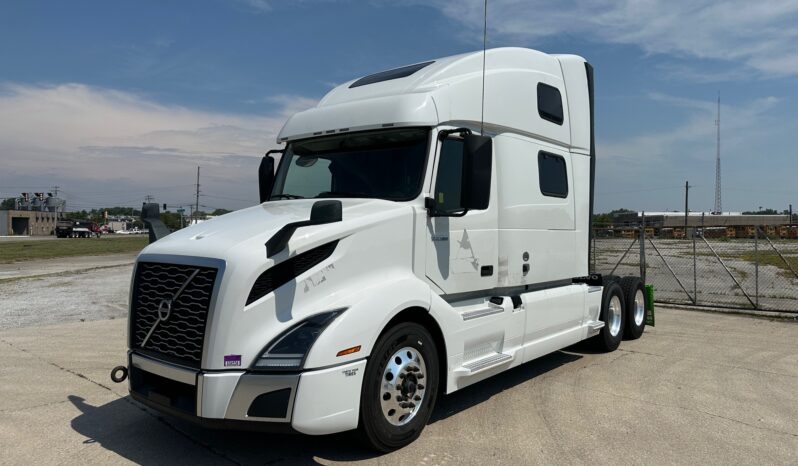 2023 VOLVO VNL 860