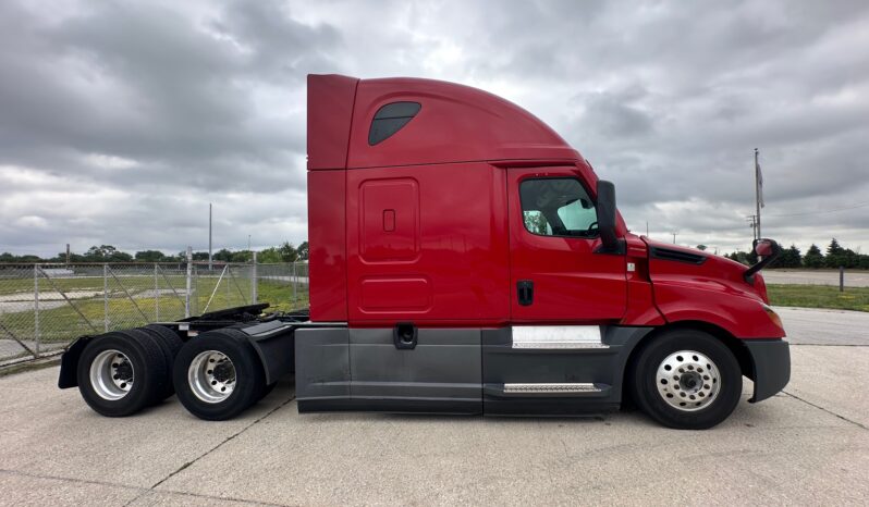 2020 FREIGHTLINER CASCADIA 126