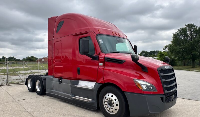 2020 FREIGHTLINER CASCADIA 126