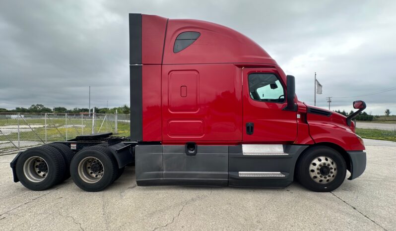 2020 FREIGHTLINER CASCADIA 126