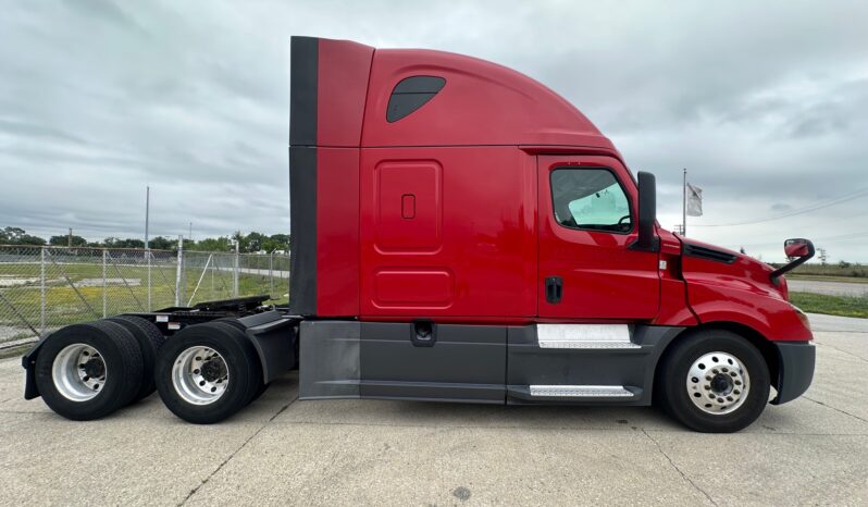 2020 FREIGHTLINER CASCADIA 126