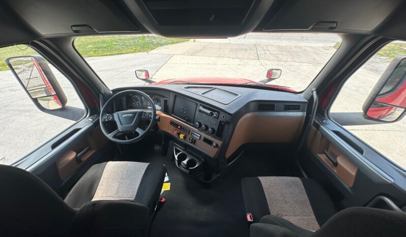 2020 FREIGHTLINER CASCADIA 126 full
