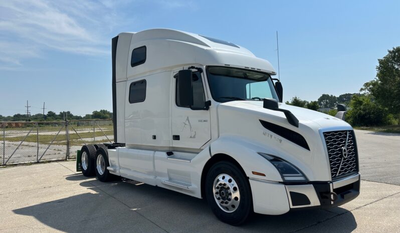 2023 VOLVO VNL 860