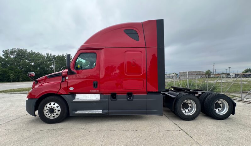 2020 FREIGHTLINER CASCADIA 126