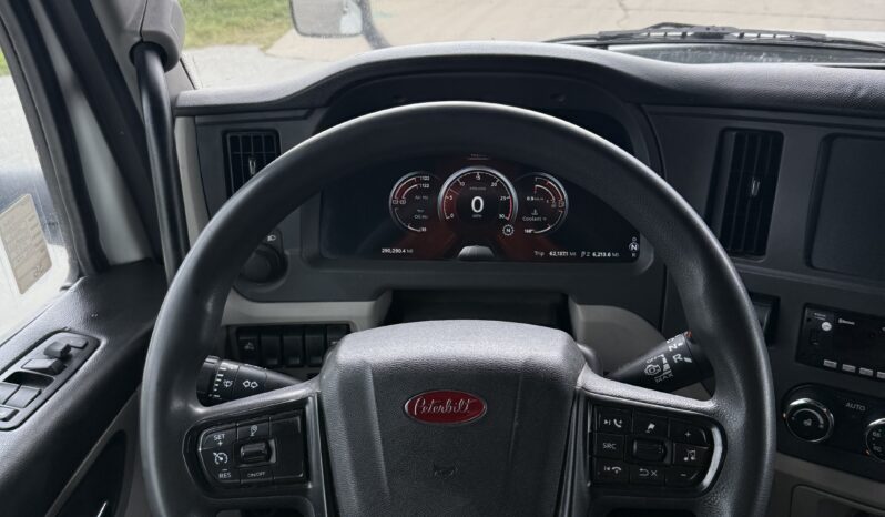 2023 PETERBILT 579 full