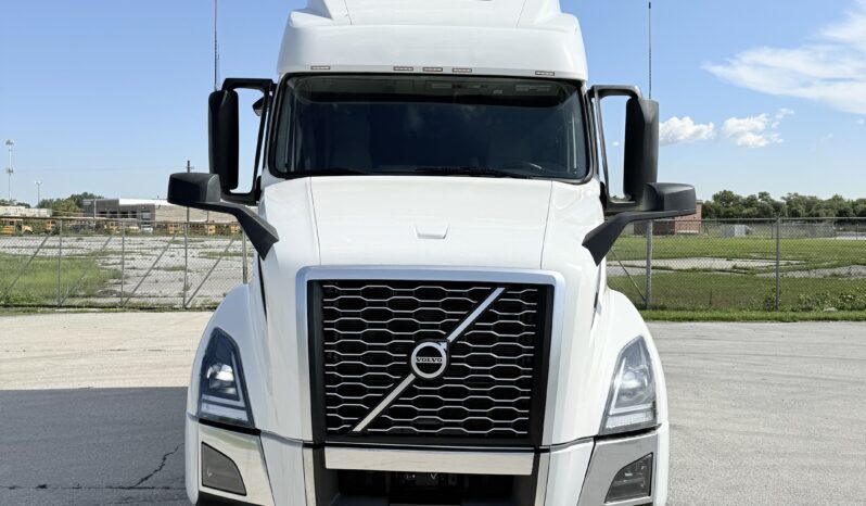 2024 VOLVO VNL860