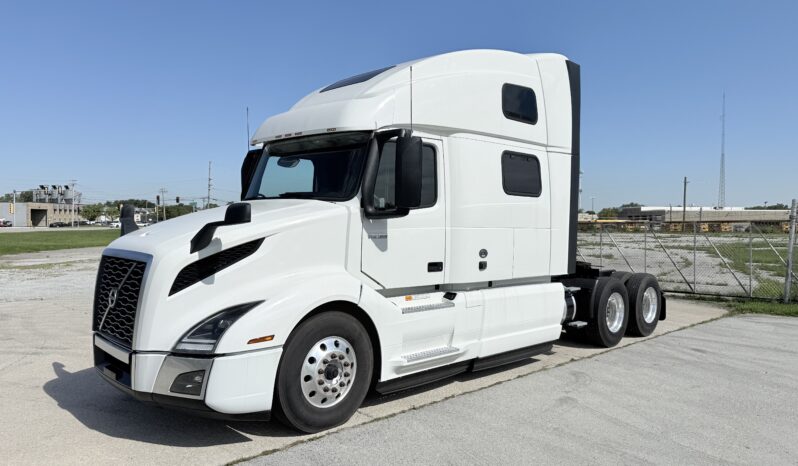 2024 VOLVO VNL860