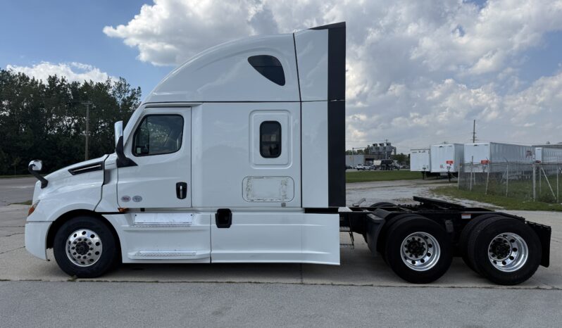 2025 FREIGHTLINER CASCADIA