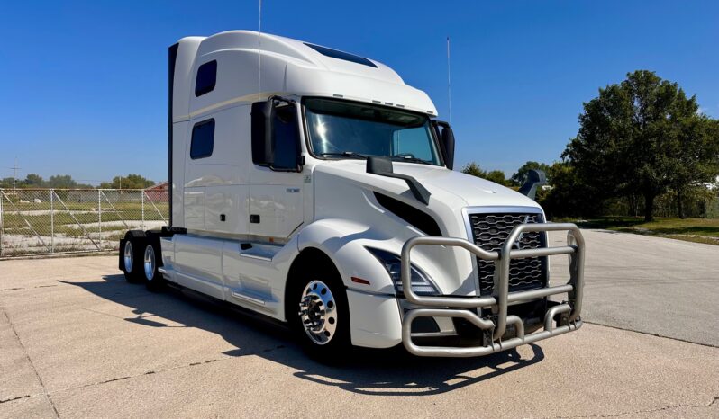 2024 VOLVO VNL860