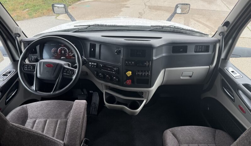 2023 PETERBILT 579 full
