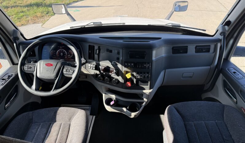 2023 PETERBILT 579 full