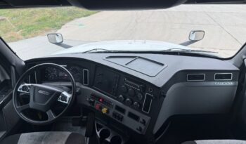 2023 FREIGHTLINER CASCADIA full